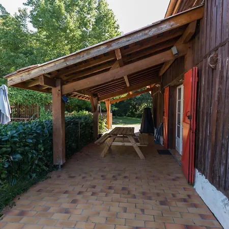 Semesterbostad De Pernaout